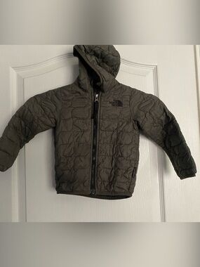 The North Face Kids Olive Green Quilted Hooded Puffer Jacket